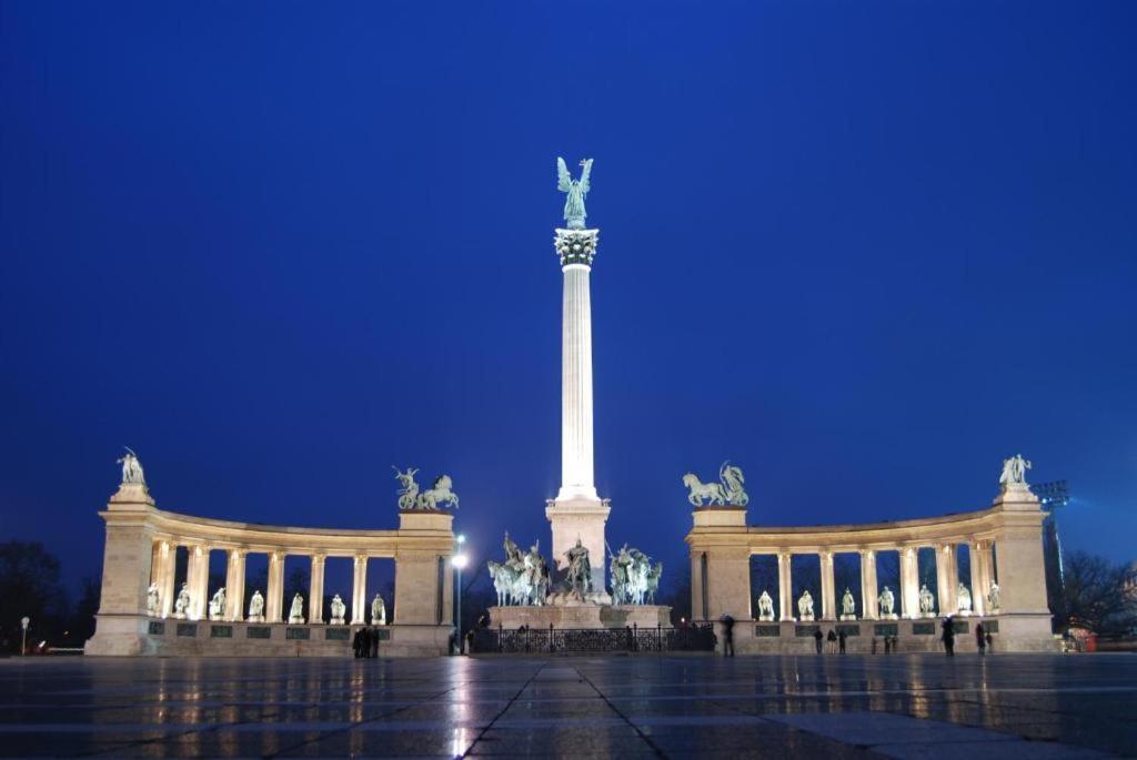 Budapest Central Port Exterior foto
